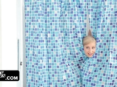 Grosser arsch, Grosse titten, Blasen, Spermaladung, Hundestellung, Natürlichen titten, Tätowierung, Titten