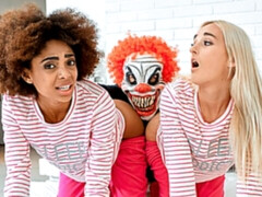 Culo, Negro, Rubia, Mamada, Estilo perrito, Interracial, Adolescente, Trio