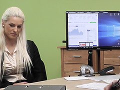 Vorstellungsgespräch, Vollbusig, Geile alte tussi, Milf, Mutti, Geld, Muschi, Ablutschen