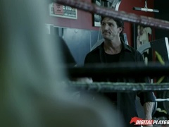 Stellung 69, Fingern, Sporthalle, Lecken, Natürlichen titten, Kurzes haar, Hintern versohlen, Titten