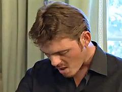 Grosse bite, Sucer une bite, Brunette brune, Tir de sperme, Double pénétration, Branlette thaïlandaise, Hard, Masturbation