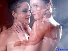 Grote kont, Grote mammen, Zwart, Bruinharig, Tsjechisch, Zoenen, Lesbisch, Tatoeage