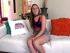 Grote kont, Ondergoed, Masturbatie, Natuurlijke tieten, Alleen, Strippen, Tiener, Tieten likken