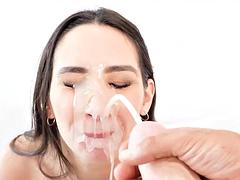 Tussi, Grosser schwanz, Doppelpenetration, Aufs gesicht abspritzen, Hardcore, Masturbation, Im freien, Titten