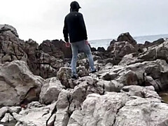 素人, ビーチ, デカチン, ドイツ人, オナニー, 自然山雀, スペルマ, ゴックンする