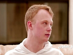 Grosse titten, Kehlenfick, Schwanz, Familie, Hardcore, Stiefmutter, Taboo, Flotter dreier