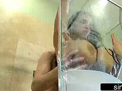 Bad, Blasen, Betrug, Geile alte tussi, Milf, Stiefmutter