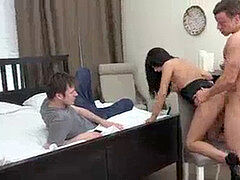 Любители, Минет, Семяизвержение, Европейки, Поцелуи, Молоденькие