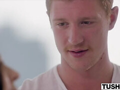 Cunnilingus, Anal, Mamada, Corrida, Estilo perrito, Penetracion con dedos, Lamidas, Chorro