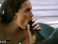 Stellung 69, Blasen, Braunhaarige, Hundestellung, Handjob, Lecken, Öffentlich, Ehefrau