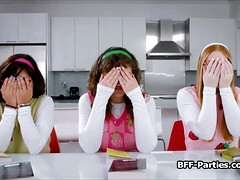 フェラチオ, 巨乳な, フォアサム, 彼女, ハードコア, レズビアン, 自然山雀, ティーン