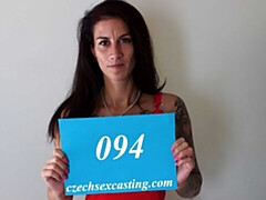 18 ans, Cul, Grosse bite, Brunette brune, En levrette, Seins naturels, Maigrichonne, Adolescente