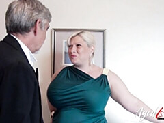 Culo grande, Verga grande, Tetas grandes, Rubia, Mamada, Estilo perrito, Maduro