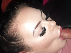 Минет, Брюнетки, Пухленькие, Презерватив, Собачьи, Натуральные сиськи, Душ, Влажная