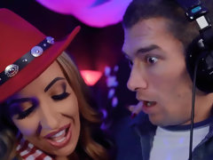 デカ尻, デカチン, デカパイ, ブロンド, フェラチオ, 浮気者, 淫乱熟女, オマンコ