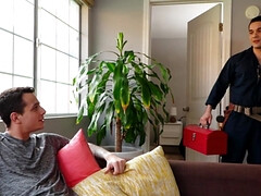 Grosser schwanz, Kehlenfick, Schwanz, Wichsen, Orgasmus, Realität, Reiten, Ablutschen