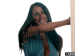 Grote mammen, Lul, Hardcore, Hd, Interraciaal, Rijpe lesbienne, Stiefmoeder, Trio