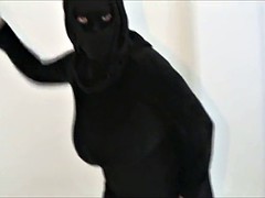 QATAR ISIS MASSIVE BOOBS