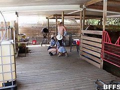 Blasen, Schwanz, Freundin, Hardcore, Im freien, Muschi, Ablutschen, Gefesselt