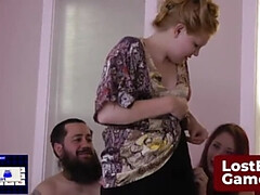Blondine, Bekleidet, Spiele, Hd, Wichsen, Mutti, Im freien, Rotschopf