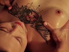 Asiatisch, Schwarz, Blasen, Chinesisch, Spermaladung, Schwarz, Handjob, Japanische massage