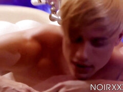 Handsome Alam Wernik and DeAngelo Jackson goes wet and wild in the shower