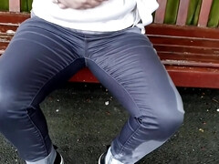 Leie, Blondine, Britisch, Fetisch, Hd, Jeans, Pissen, Öffentlich