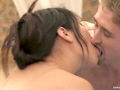 Asiatique, Salle de bains, Brunette brune, Indienne, Massage, Mère que j'aimerais baiser