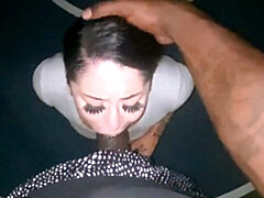 デカ尻, デカチン, フェラチオ, 茶髪の, 手コキする, なめる, オナニー, 淫乱熟女