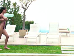 デカパイ, フェラチオ, 茶髪の, 顔射, ハードコア, プール, 馬乗り, オッパイの