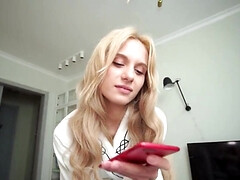 18 jaar, Lieveling, Grote mammen, Blond, Seksspeelgoed, Voeten fetish, Voetbeurt, Gezichtspunt