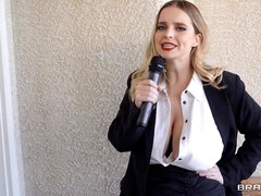 美女, ブロンド, フェラチオ, 巨乳な, 家族, オージー, ペニスバンド, 三人