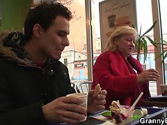 ぽっちゃり, フェラチオ, イマラチオ, 祖父, 巨大, 熟年, ティーン, オッパイの