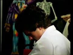 Sucer une bite, Brunette brune, Compilation, Tir de sperme, Poilue, Mature, Public, Nénés