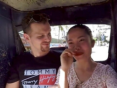 Asiatique, Sucer une bite, Éjaculation interne, Doigter, Hard, Petite femme, Chatte, Serré