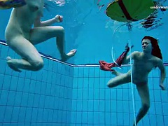 The hottest underwater babes are lesbians