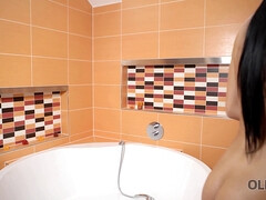 Naughty babe enjoys a hot shower with an old man & takes his cock like a champ