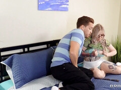 Anal, Gros seins, Blonde, Sucer une bite, Rondelette, Hd, Mature, Maman