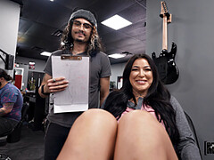 Sucer une bite, En levrette, Doigter, Chatte