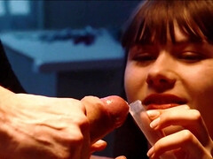 Anal, Sucer une bite, Brunette brune, Tir de sperme, En levrette, Hard, Seins naturels, Chatte