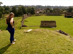 Любители, Минет, Британки, Семяизвержение, На природе, На публике, Глотающие, Молоденькие