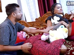 Sucer une bite, Brunette brune, Plantureuse, Branlette thaïlandaise, Hard, Mature, Mère que j'aimerais baiser, Plan cul à trois