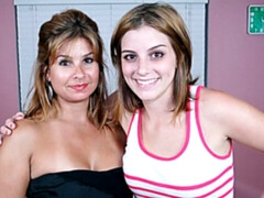 Culo grande, Tetas grandes, Rubia, Semen en la boca, Corridas, Lamidas, Madres para coger, Trio