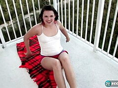 18, デカ尻, 指いじり, オナニー, 自然山雀, アウトドア, 一人, ストリッピング