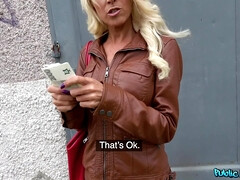 Amateur, Culo, Rubia, Gordita, Corridas, Pajear, Al aire libre, Público