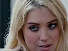 Blonde, Brunette brune, Doigter, Poilue, Embrassement, Lesbienne