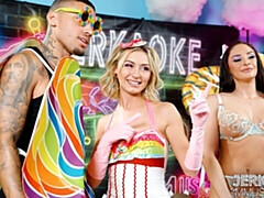 デカチン, ブロンド, フェラチオ, バック, 自然山雀, ショートヘア, ティーン, オッパイの