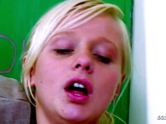 Grote lul, Ontmaagden, Sperma in gezicht, Opa, Ruw, Tiener, Trio, Maagd