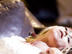 Blond, Jurk, Gezin, Vingeren, Hd, Moeder die ik wil neuken, Kut duiken, Stiefmoeder