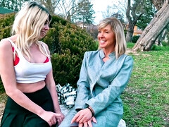 Tetas grandes, Rubia, Mamada, Madres para coger, Trio